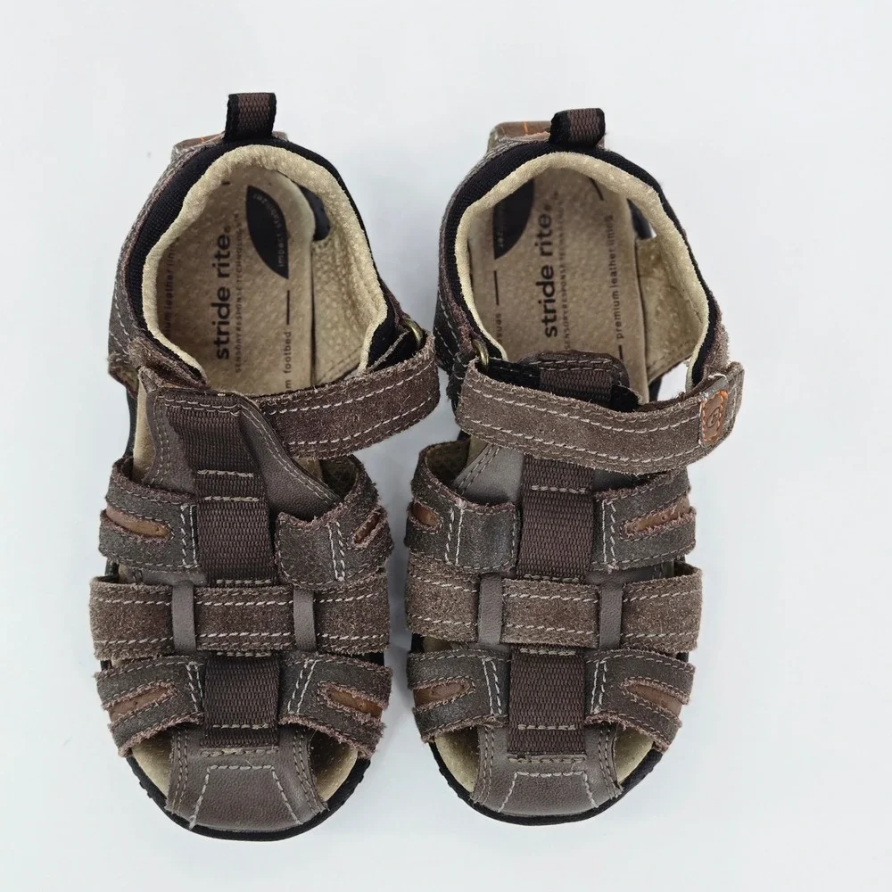 Stride Rite SRT Ericson Boys Brown Leather Closed Toe Fisherman Sandals 12W VGUC